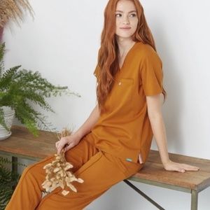 Excellent Condition Mediclo Sunflower SET Sal/Catalina Jogger